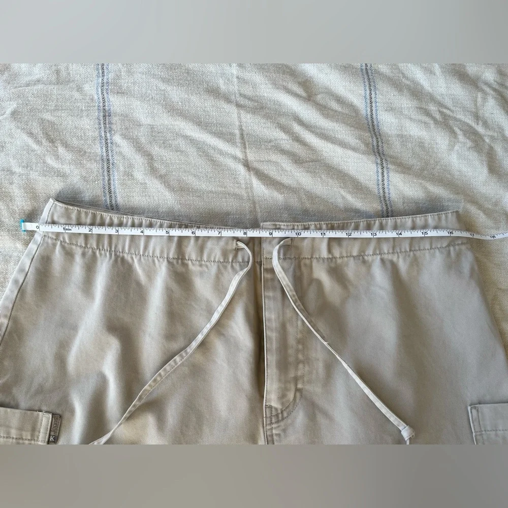 Calvin Klein Jeans Utility Cargo Skirt - Khaki - Picture 6 of 7